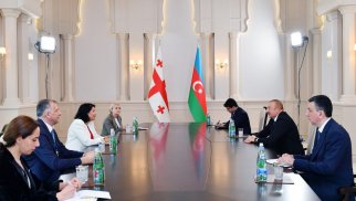 İlham Əliyev Gürcüstan Prezidenti ilə görüşüb