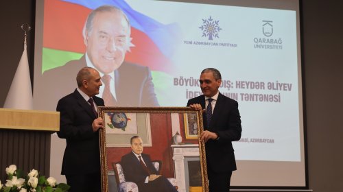 Xankəndidə Heydər Əliyevin xatirəsi anılıb
