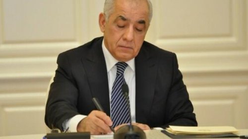Əli Əsədov yeni qərar imzalayıb