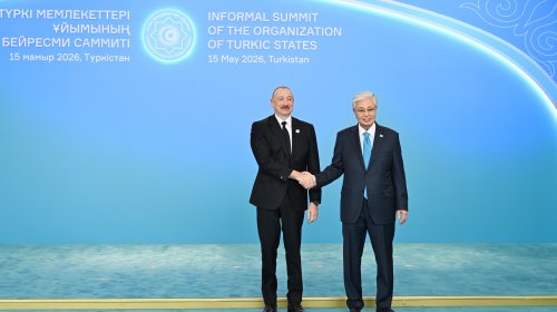 Prezident TDT-nin qeyri-rəsmi Zirvə görüşündə iştirak edir