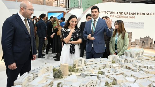 Leyla Əliyeva və Arzu Əliyeva \