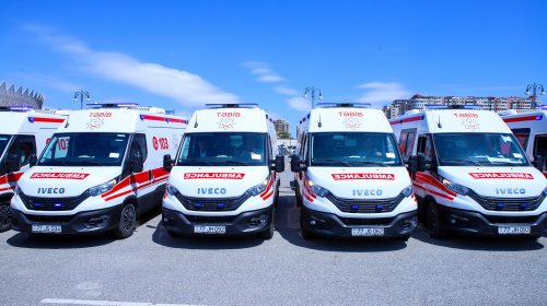 Regionlara 25 yeni ambulans və reanimobil təhvil verilib