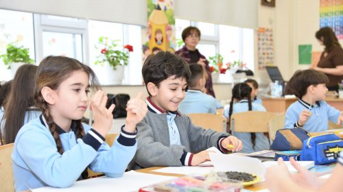 Məktəblərin buraxılış siniflərini 87 519 şagird bitirir