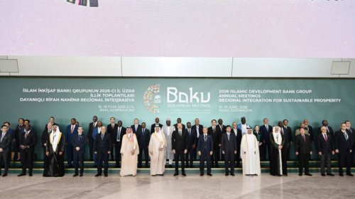 İlham Əliyev Bakıda açılış mərasimində iştirak edib