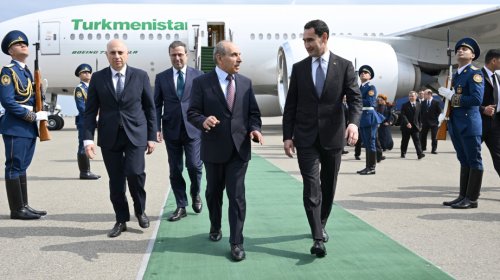 Türkmənistan Prezidenti Azərbaycana gəlib