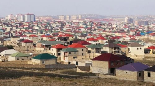 Eyni ərazidəki evlər buna görə kəskin fərqli qiymətə satılır - Açıqlama