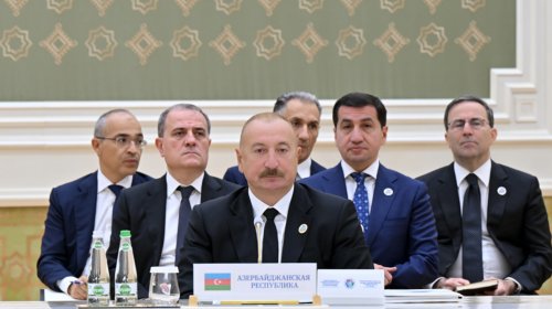 İlham Əliyev Türkmənbaşıda tədbirdə iştirak edir