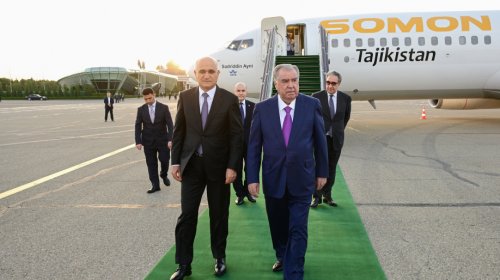 Tacikistan Prezidenti Azərbaycana səfərə gəlib