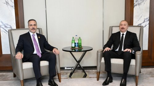 İlham Əliyev Türkiyənin xarici işlər nazirini qəbul edib
