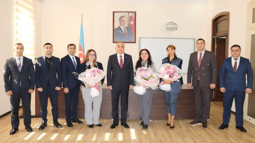Vəkillər Kollegiyasının sədri yeni hakim təyin olunmuş 8 vəkili təltif edib