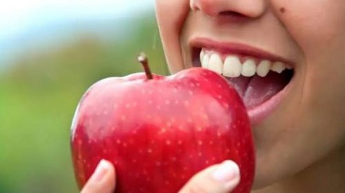 Hər gün alma yemək orqanizmə necə təsir edir?