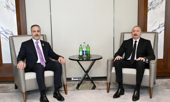 İlham Əliyev Türkiyənin xarici işlər nazirini qəbul edib